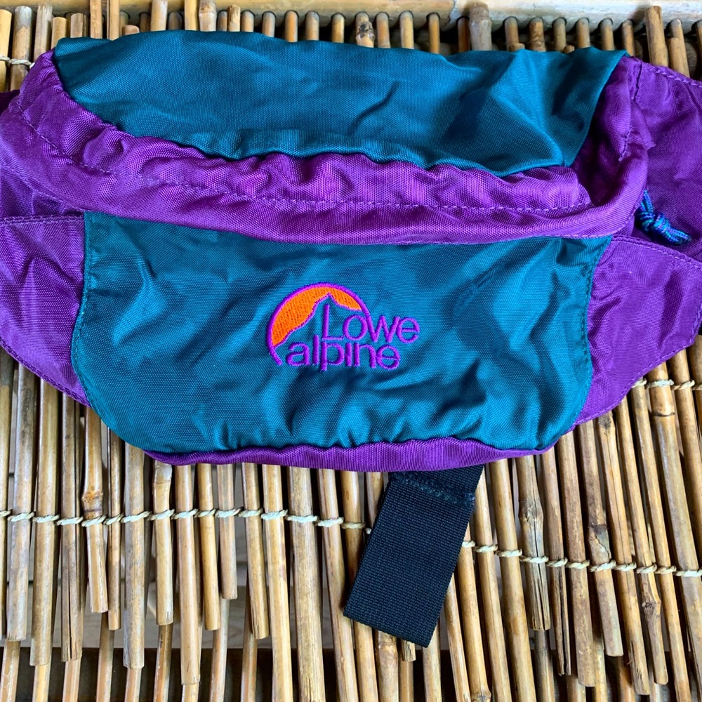 Vintage Lowe Alpine Crossbody/ Fanny Pack
